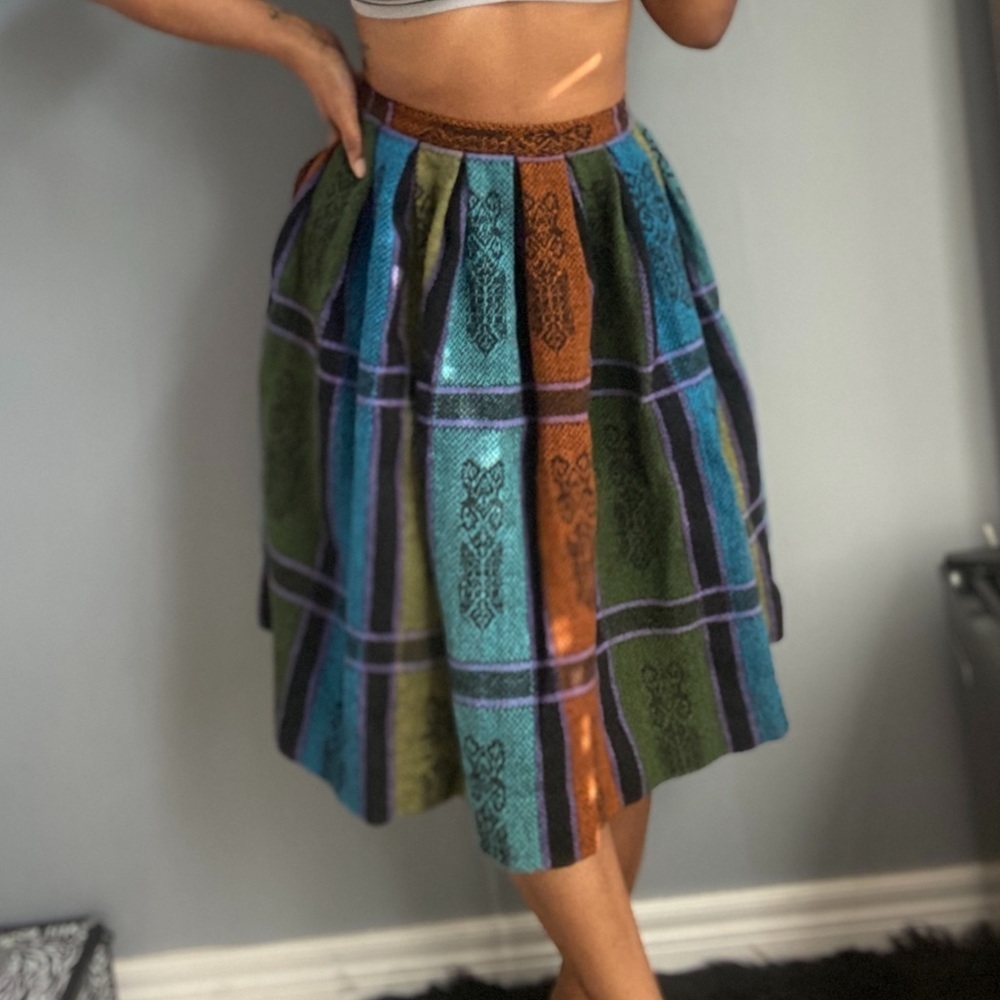 🌸Patterned  Flared Skirt🌸 - Picture 6 of 6